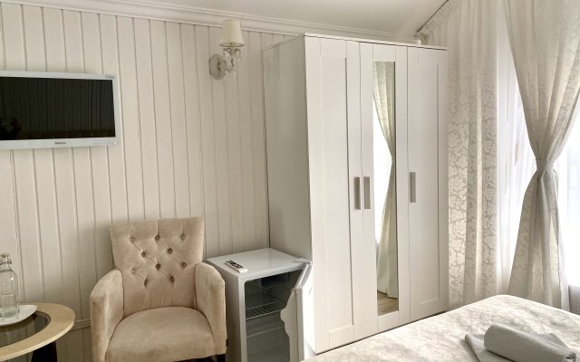 Home Suites Hotel