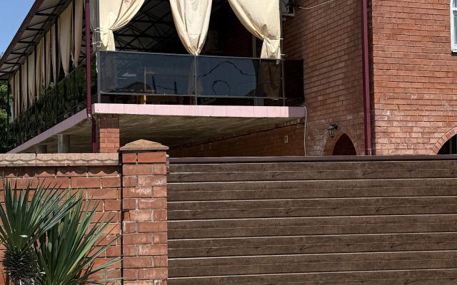Anna Guest house