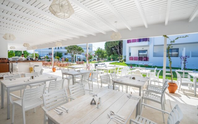 Stamos Hotel