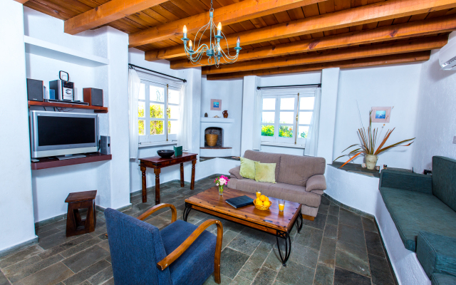 Clarissa & Carmel’s Villa