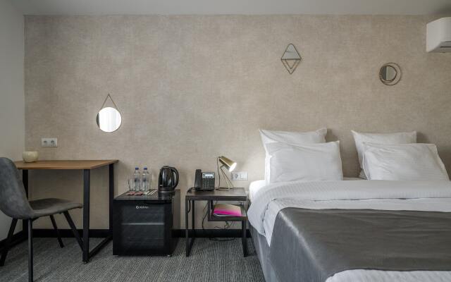 Neozoom Hotel