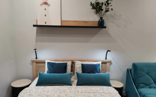 V Tsentre Sochi s Terrasoy i Zonoy Barbekyu Apartments