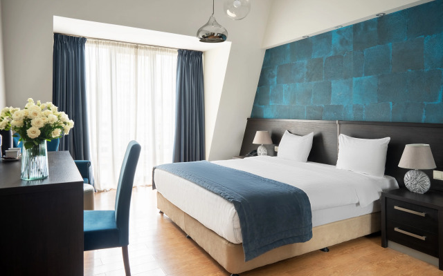 Sephia Hotel