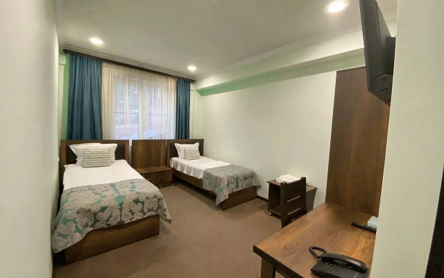 Mina Hotel