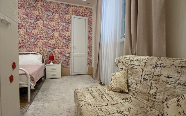 Zhemchuzhina u Morya Guest House