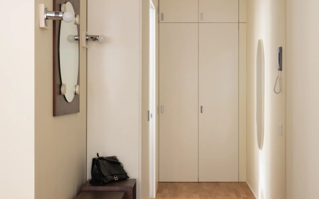 Апартаменты с тремя спальнями на Петроградской стороне