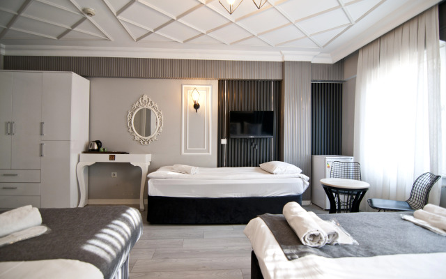 Nova City Hotel