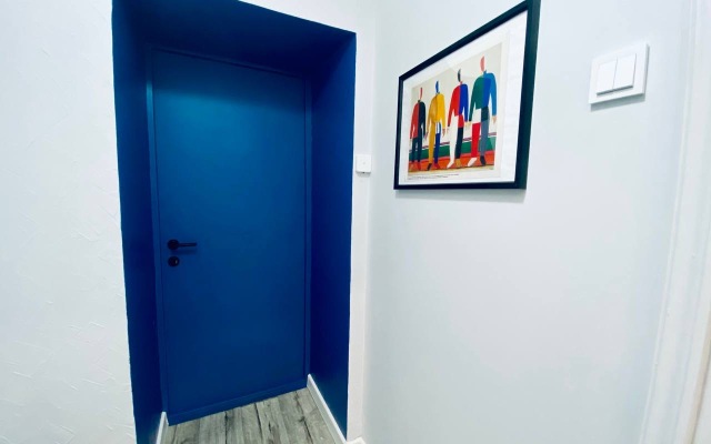 Studiya Malevich Flat