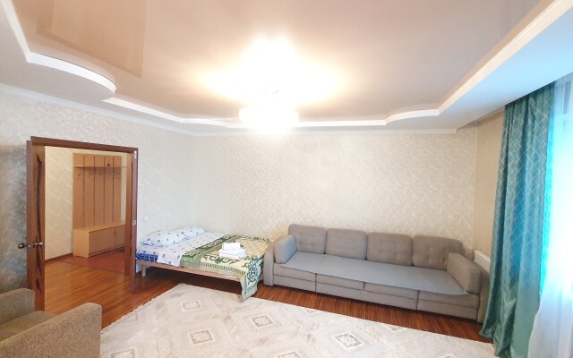 3-Bedroom with sofa Apartments
