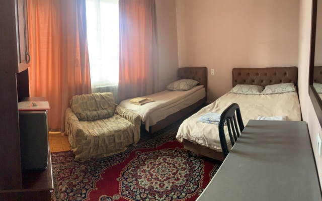 Lilia Guest House