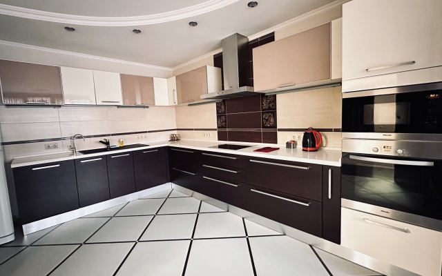 Квартира Уютная трехкомнатная квартира