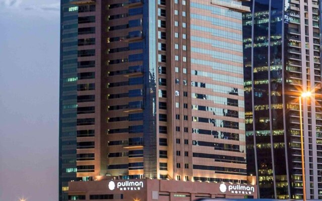 Pullman Dubai Jumeirah Lakes Towers - Hotel & Residence