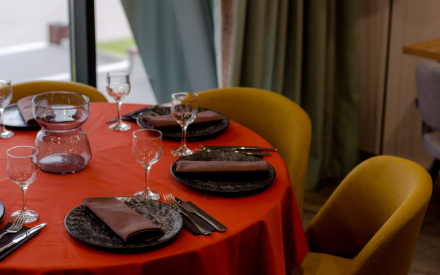 Freezone Inn Hotel	
