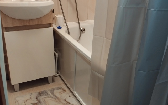 V Mikrorajone Solnechnyj Flat