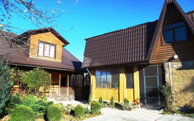 Chetyire Sezona Guest house