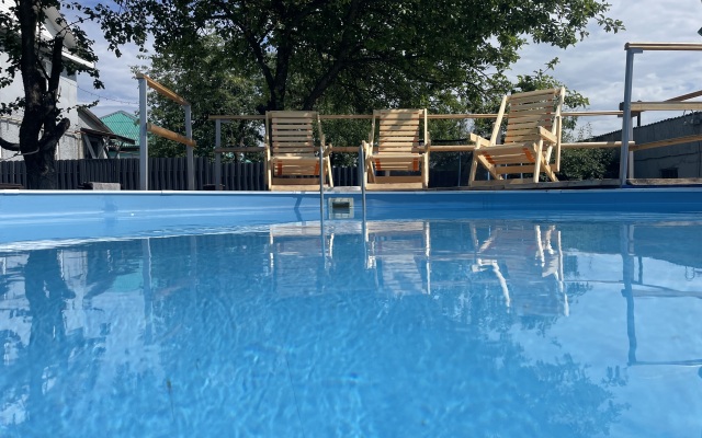 C Bassejnom Guest House