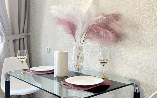 Uyutnye S Dizaynerskim Remontom Apartments