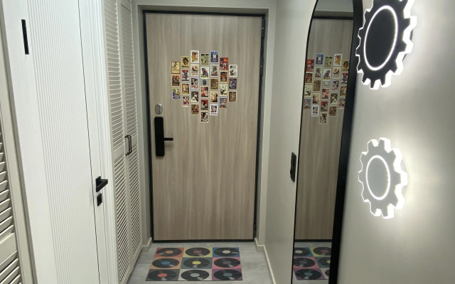 S Monro Flat