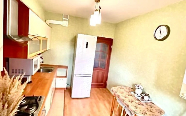 Na Petra Yermolaeva 1 Flat