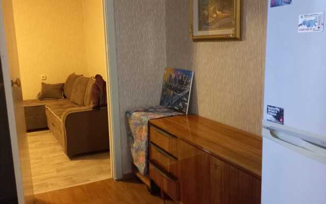 Апартаменты Квартира двухкомнатная, ул. Слободская, 16