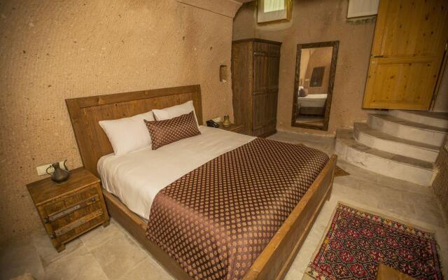Helike Cave Suites