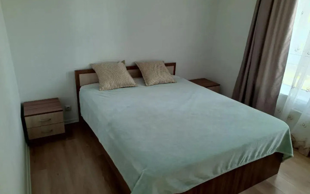 Na ulitse Polevaya 117k5 Flat
