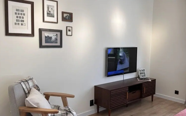 Ryadom C Naberezhnoy Reki Pregolya Flat