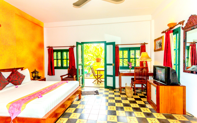 Golden Banana Residence Hotel