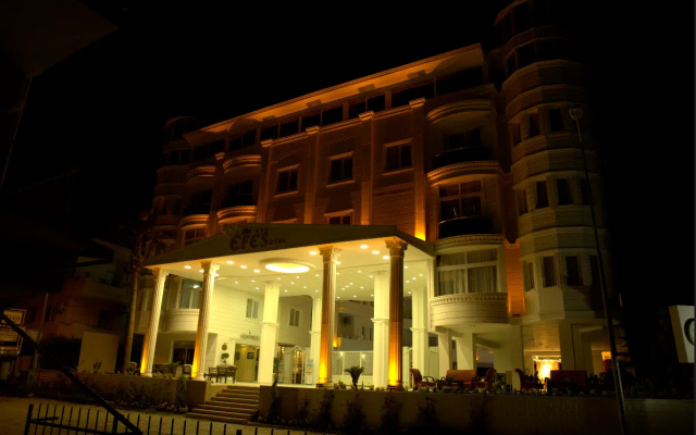 Club Efes Hotel