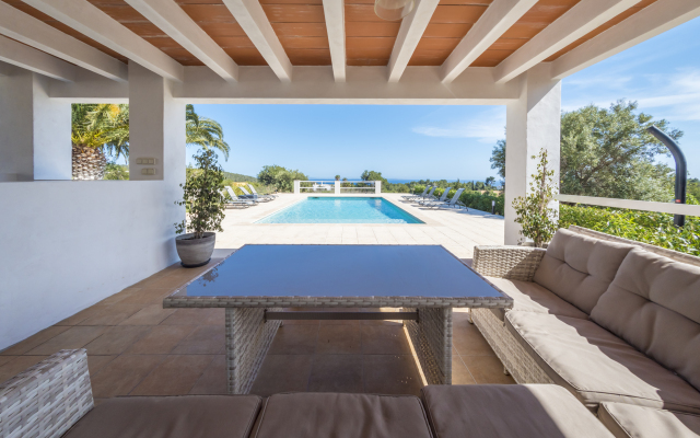 Вилла Es Cubells Town