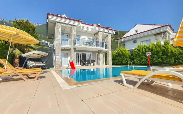 Rena Villaları - Spacious and Private Pool Villa in Oludeniz Villa