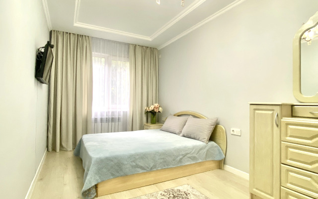 3-komnatnaya Na Panfilova Flat