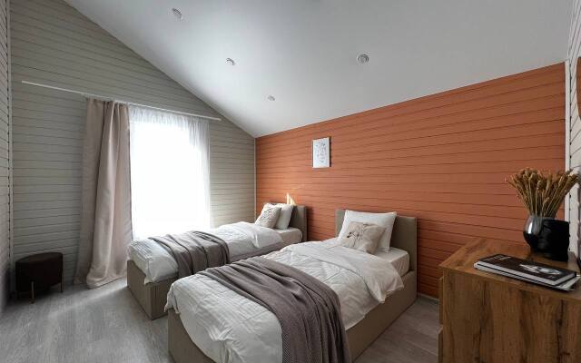 Point 178 Biryuzovyj Guest House