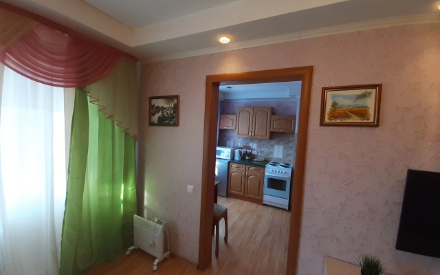 Апартаменты с 1 комнатой с красивым видом на город (КВАРТИРА51)