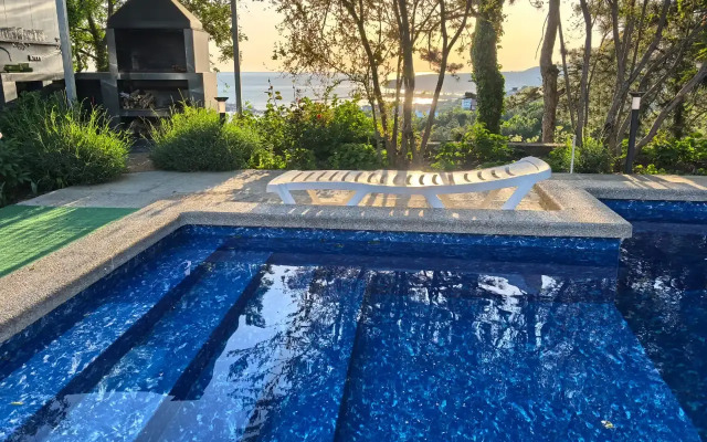 Апартаменты с Бассейном