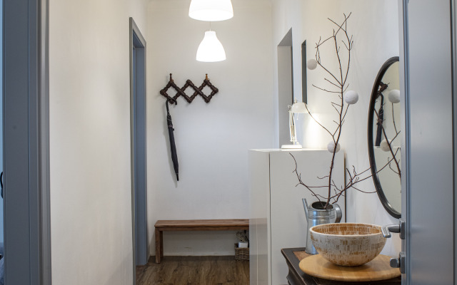 Апартаменты на тихой улице у Авроры