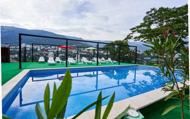 Crimskaya Nitstsa Guest House