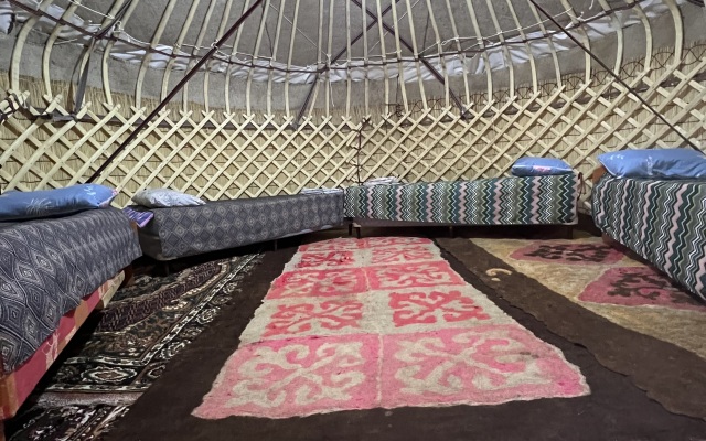 Ailuu Yurt Camp And Guest House Camping
