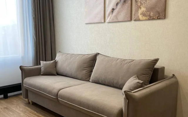 Апартаменты новая студия у ТЦ Роял Парк