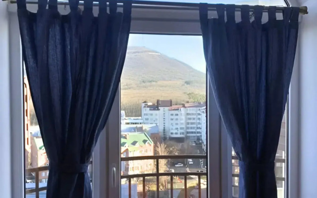 Квартира Дизайнерская 1-комнатная с великолепным видом на Машук