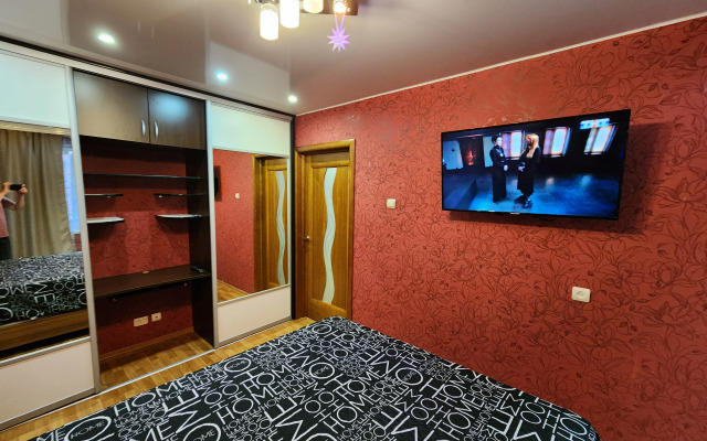 Апартаменты Двухкомнатные апартаменты в Микрорайоне Мирный 3/2