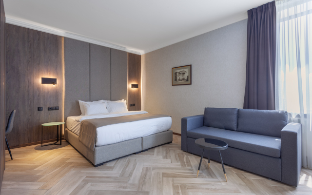 Old Wall Hotel