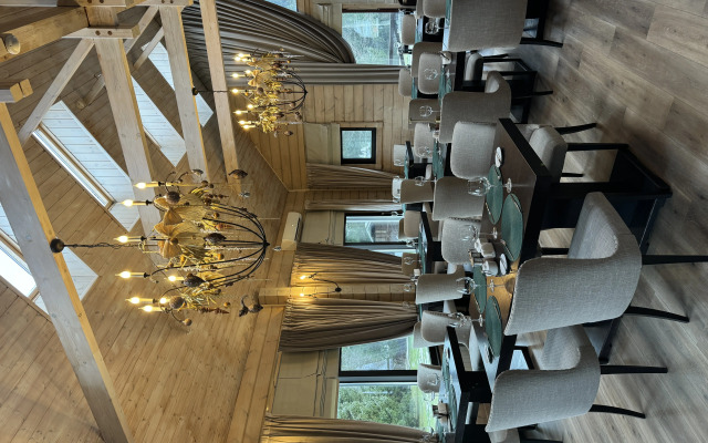 Tseleevo Club & Resort Country Hotel