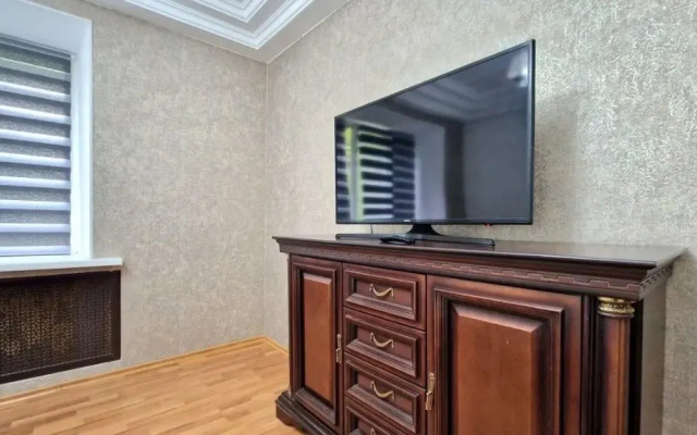 Na Ulitse Katunina 18 Apartments