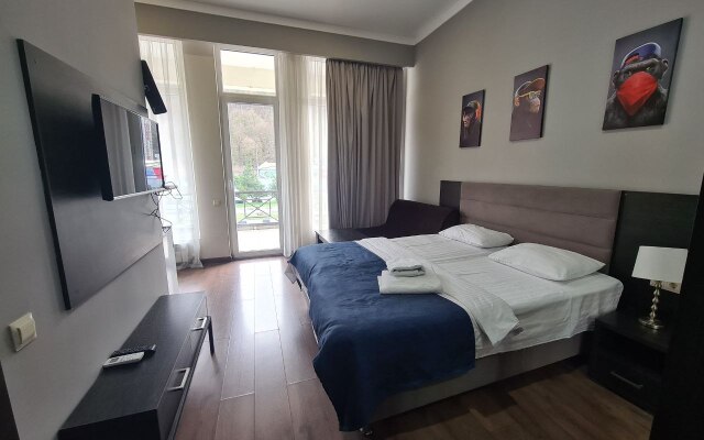 Studiya S Terrasoy I Vidom Na Gory  Apartments