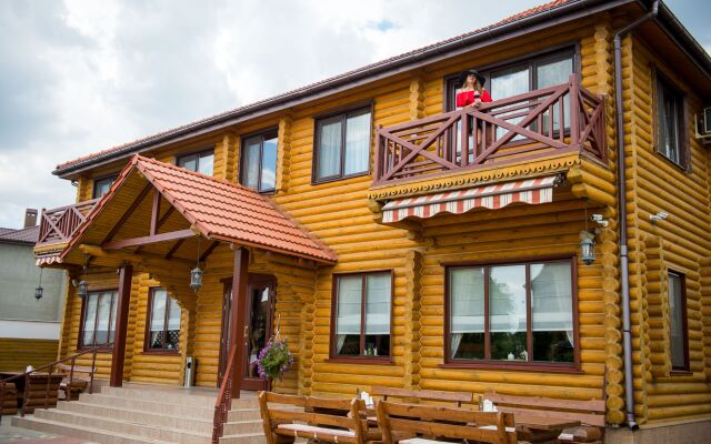 Pampushka & Podushka Hotel