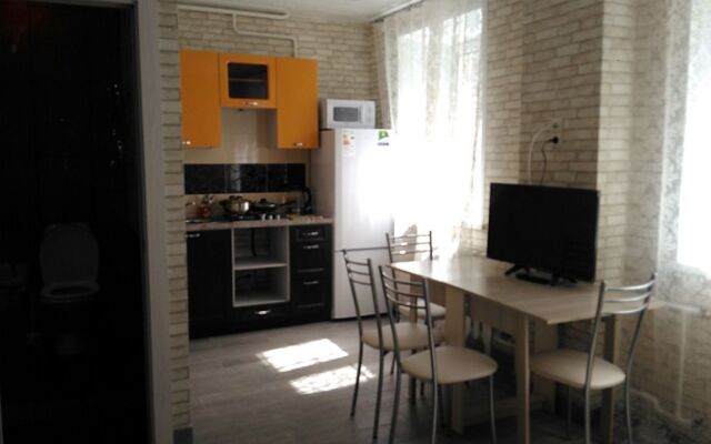 Na Ul. Volodarskogo 3 Flat