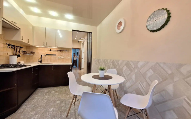 Tsentr Vokzal 2komn Apartments