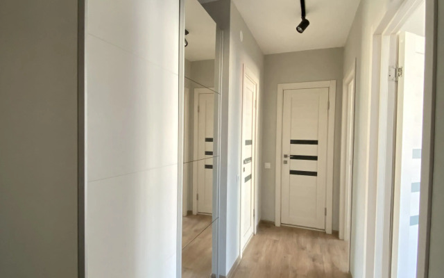 Уютная двухкомнатная квартира с кинопроектором