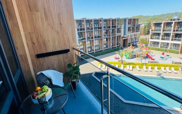 Dizaynerskaya Studiya s Basseynom Apartments